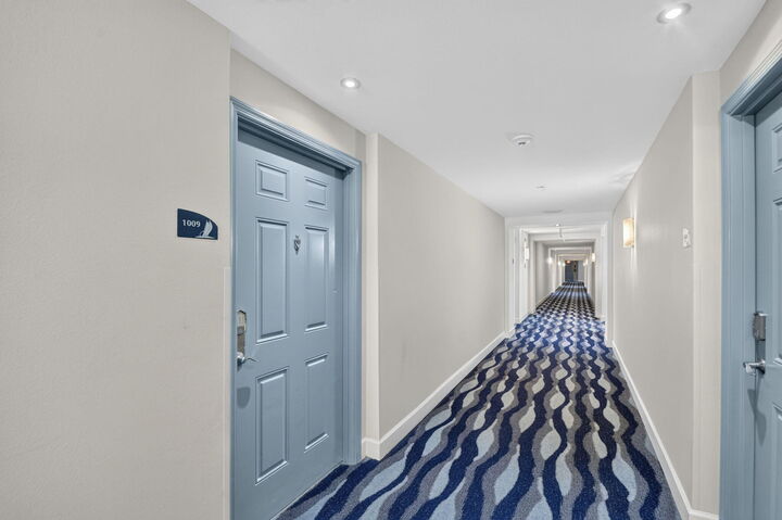 Property Photo: 625 Casa Loma Boulevard 1009 FL 33435