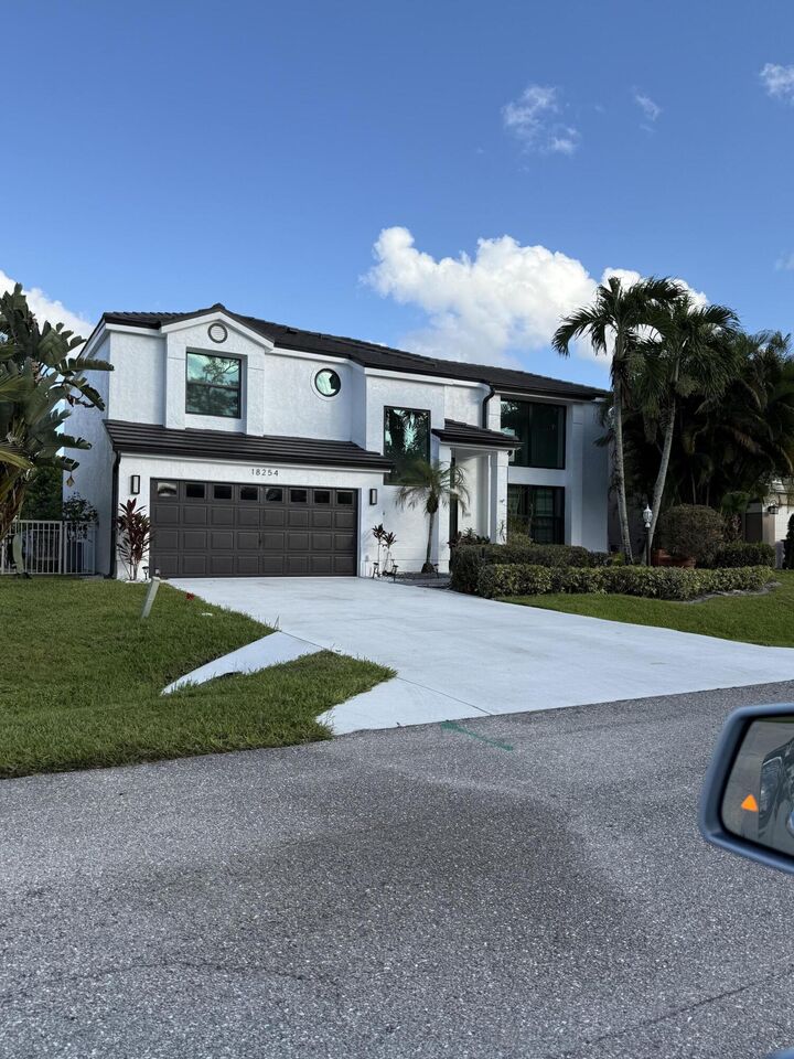 Property Photo:  18254 SE Fairview Circle  FL 33469 