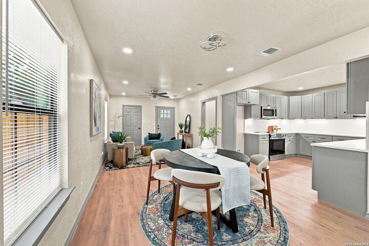 Property Photo:  2410 Lee Hall  TX 78201 