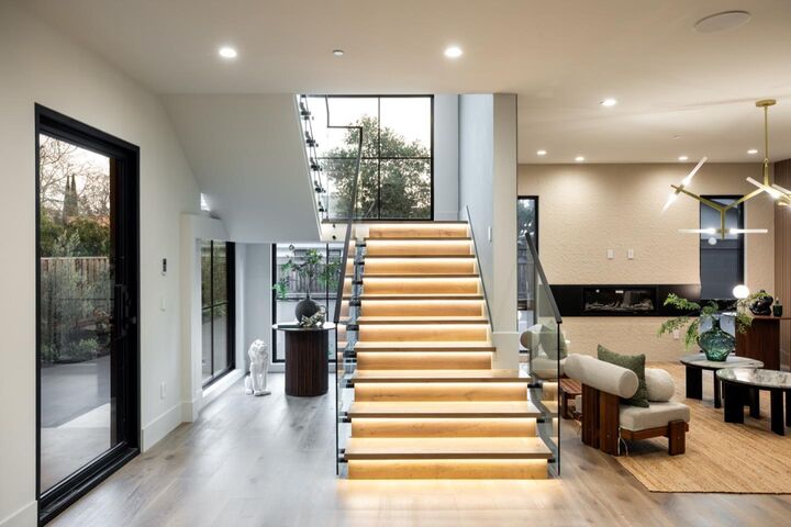 Property Photo:  1866 Valparaiso Avenue  CA 94025 