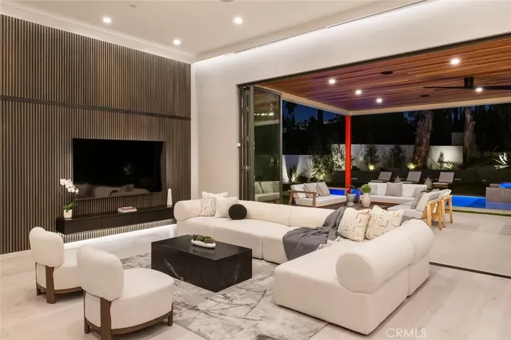 Property Photo: 22020 Alizondo CA 91364