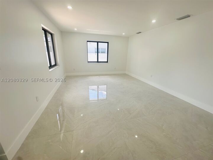 Property Photo:  11870 SW 5th St 1  FL 33184 