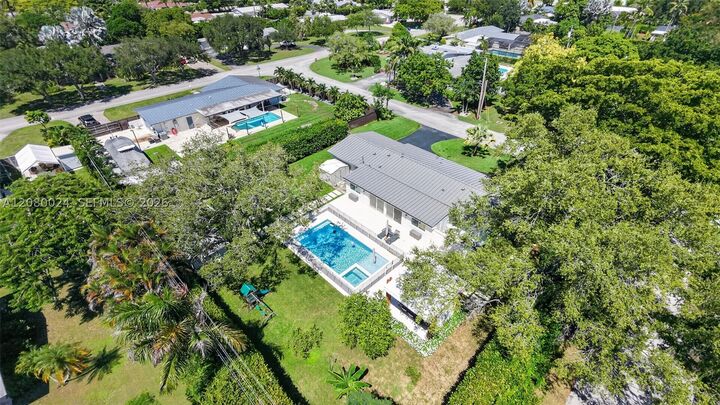 Property Photo:  14220 SW 86th Ave  FL 33158 