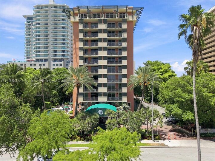 Property Photo:  2951 S Bayshore Dr 305  FL 33133 
