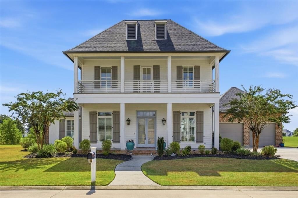 Property Photo: 6415 White Oleander Circle LA 70605