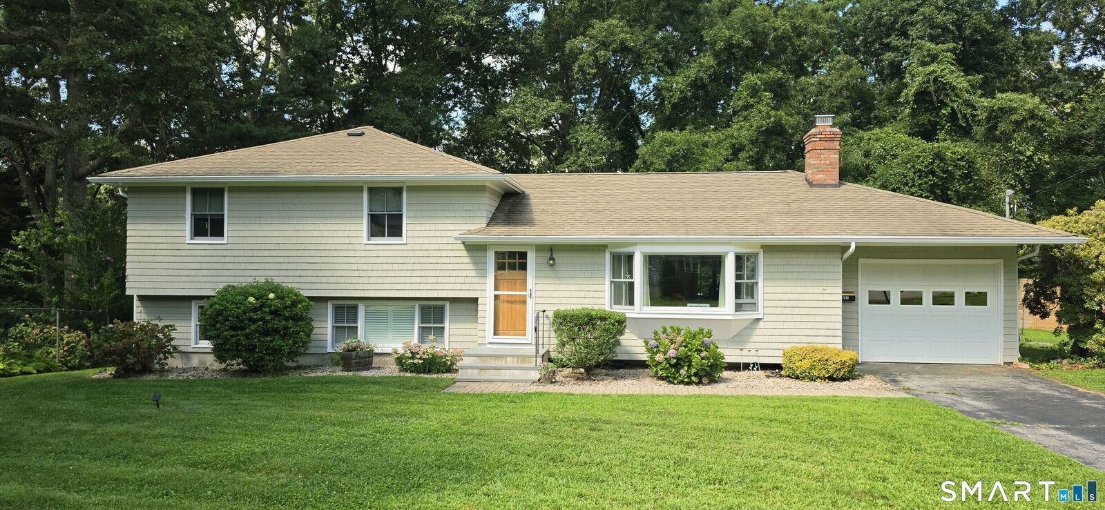 Property Photo:  261 Ridgewood Drive  CT 06355 