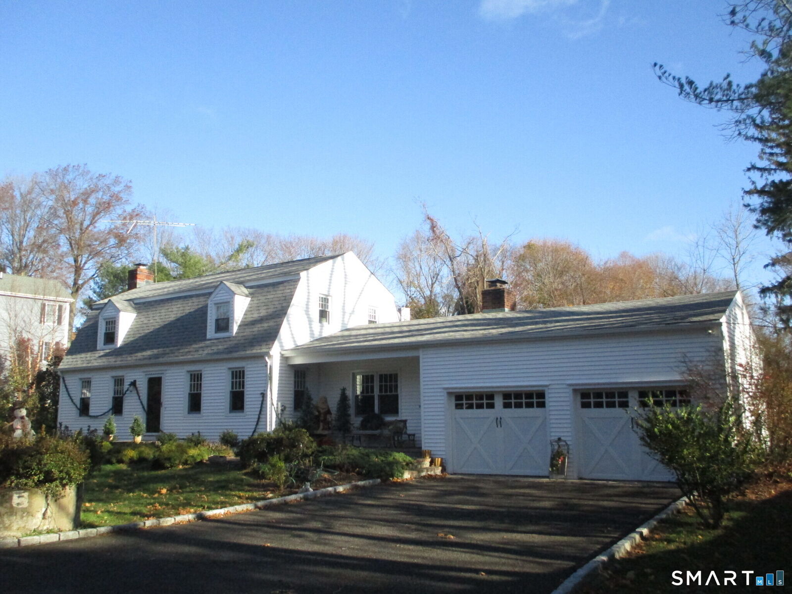 Property Photo:  130 Elm Street  CT 06824 