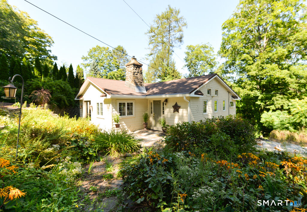 Property Photo:  42 Berkshire Road  CT 06488 