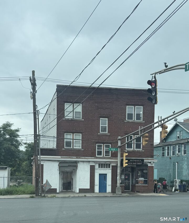 Property Photo: 734 East Main Street CT 06702