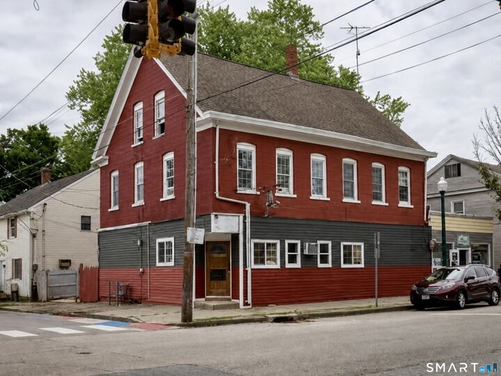 Property Photo:  287 Central Avenue  CT 06360 