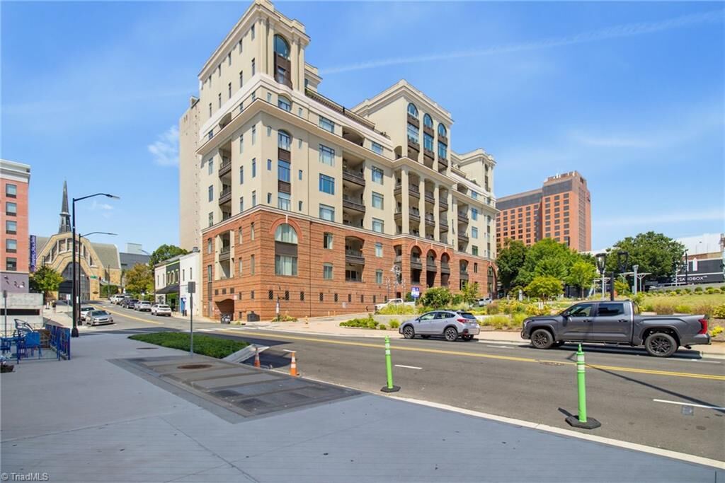 Property Photo: 1 Park Vista Lane 350 NC 27101