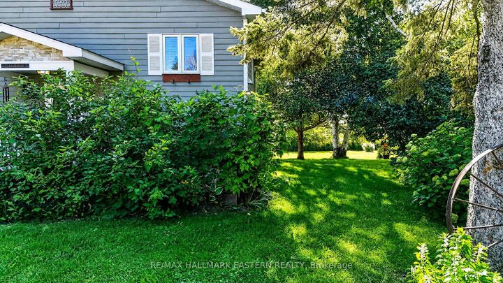 Property Photo:  2 Franklin Street  ON K0L 1R0 