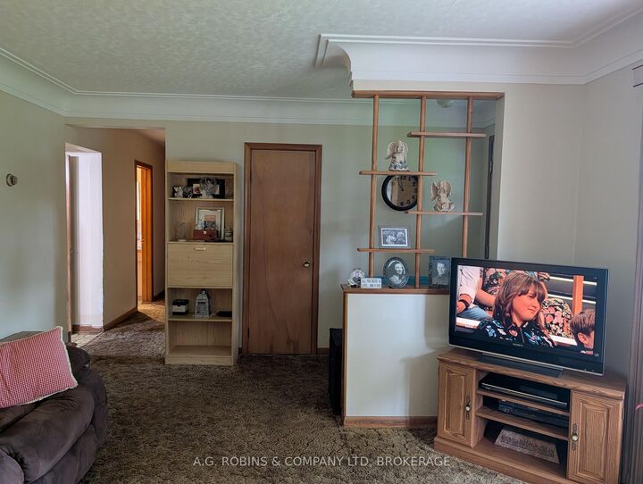 Property Photo:  957 Ridge Road  ON L3B 5N7 