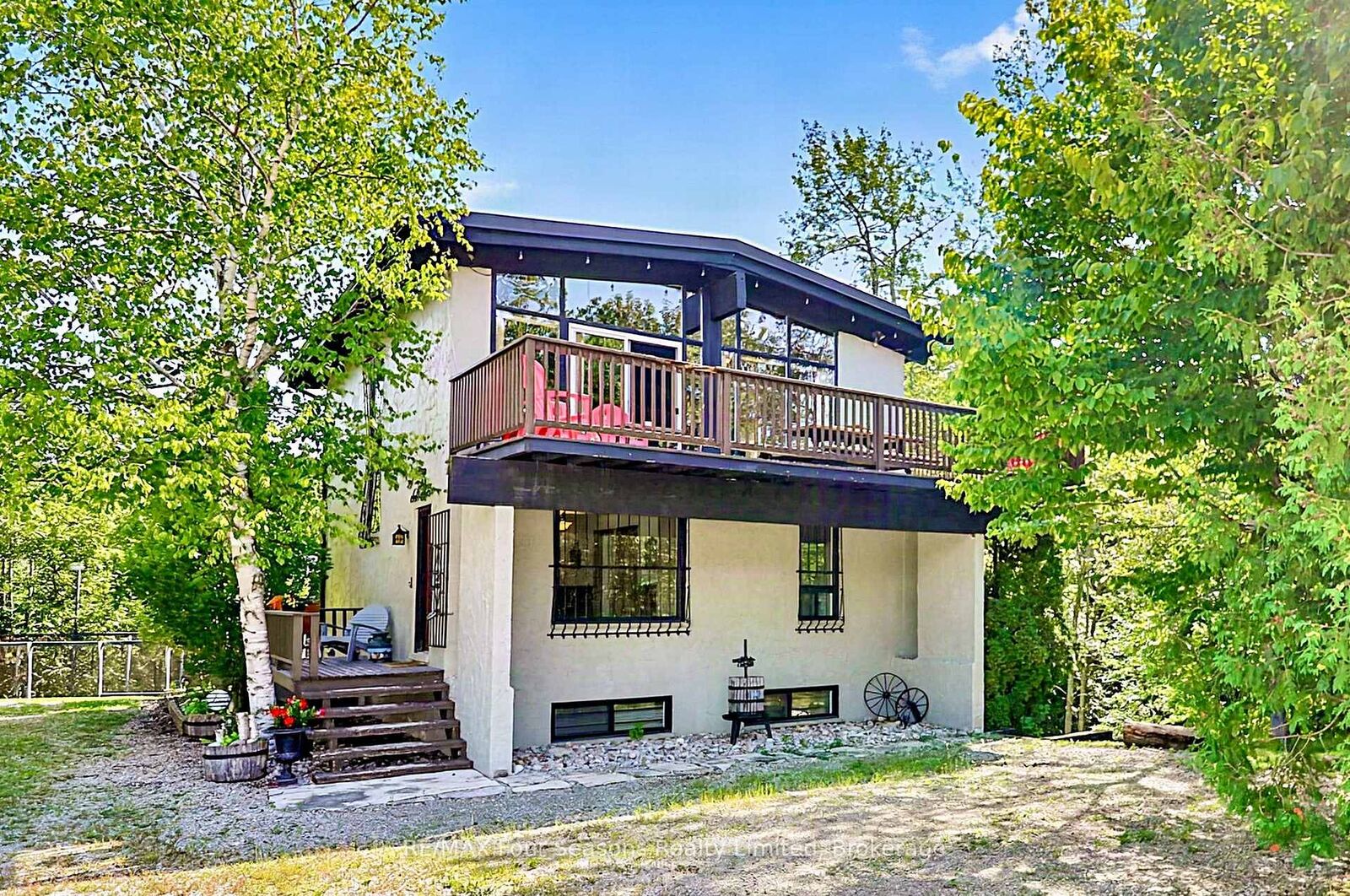 Property Photo:  121 Birch View Trail  ON L9Y 0M1 