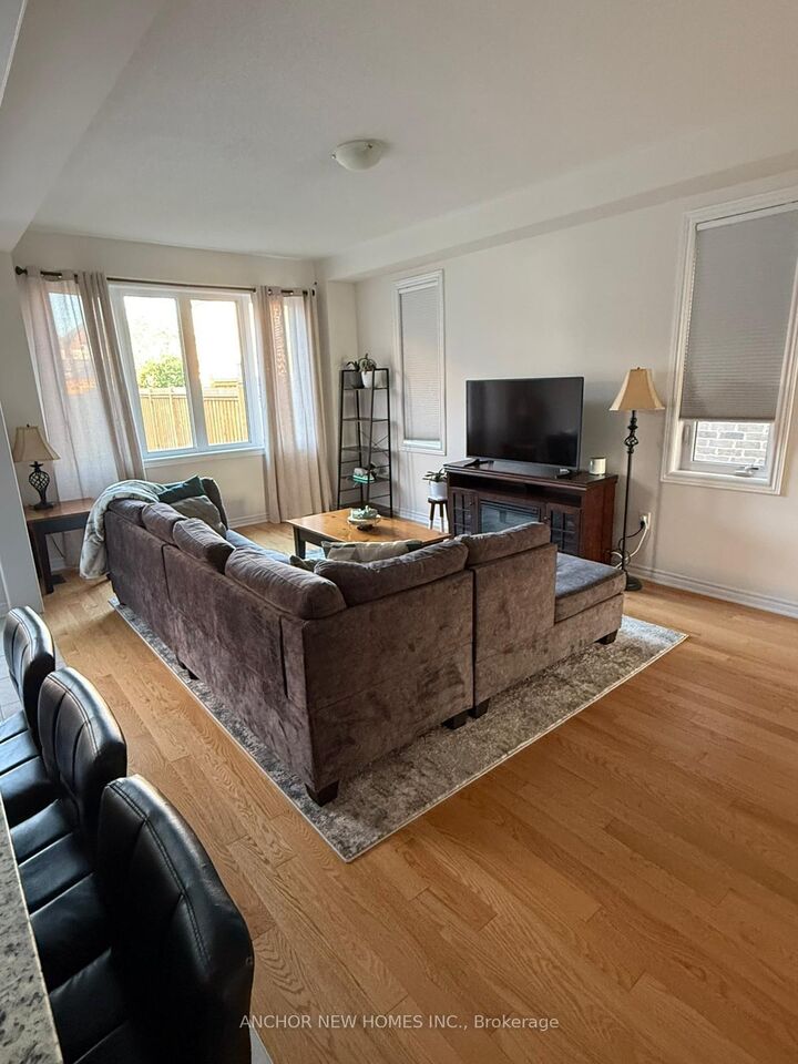 Property Photo:  36 Horizon Avenue  ON L0A 1G0 