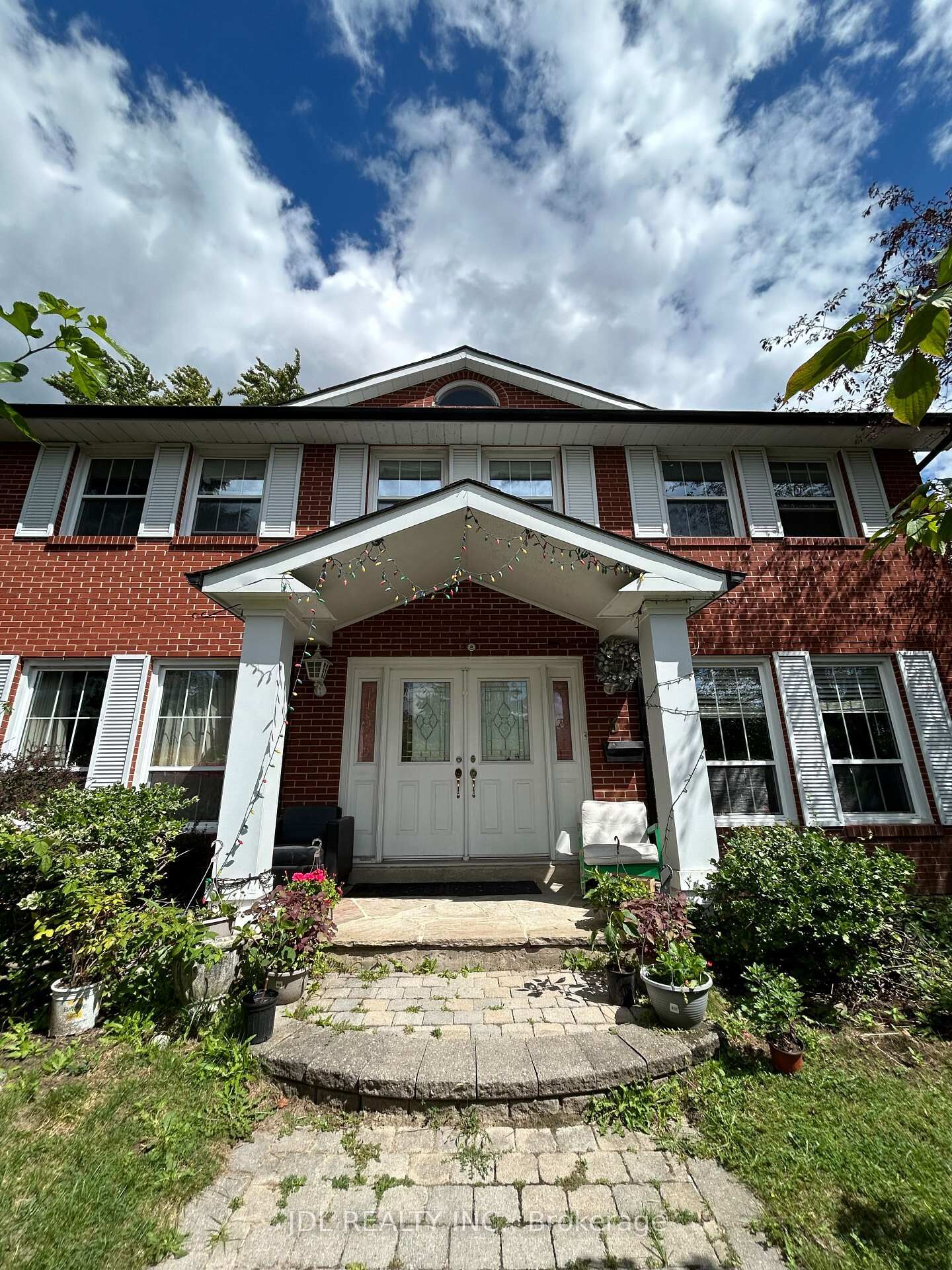 Property Photo:  3 Butterfield Dr Drive Master Bedroom B  ON M3A 2L9 