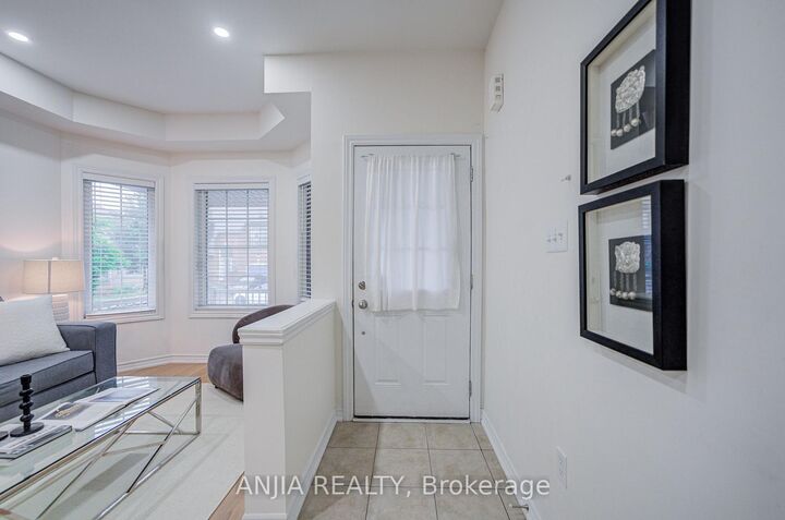 Property Photo:  719 Hammersly Boulevard  ON L6E 0R9 