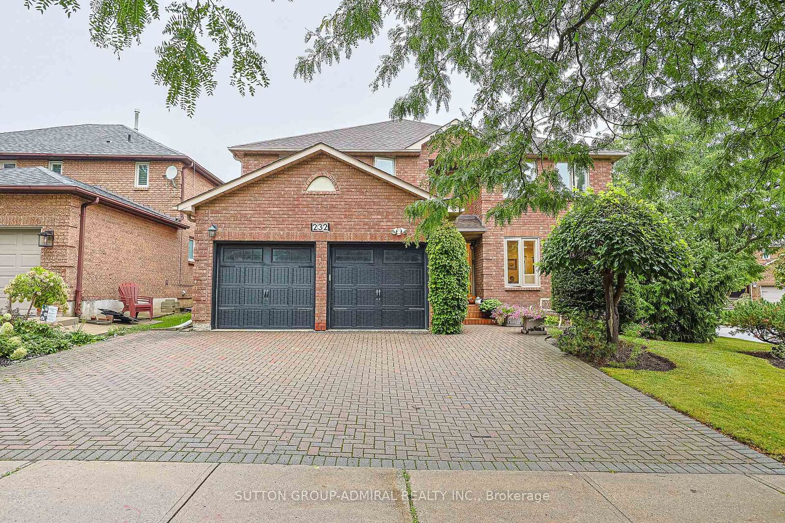 Property Photo:  232 Franklin Avenue  ON L4J 7L3 
