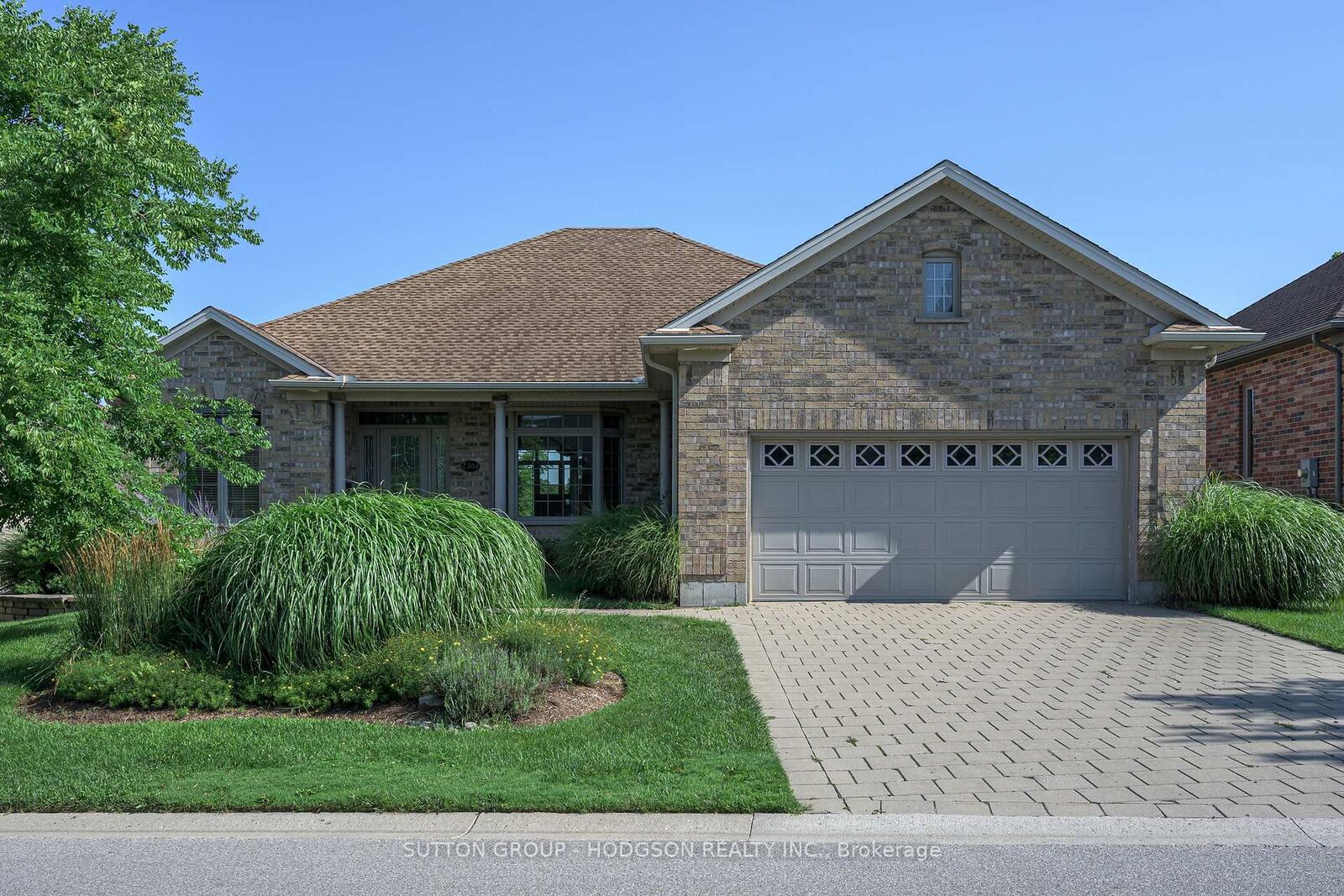 Property Photo:  2304 Jack Nash Drive  ON N6K 5R3 