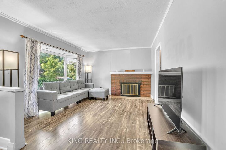 Property Photo:  60 Eastman Avenue  ON N5W 2M4 