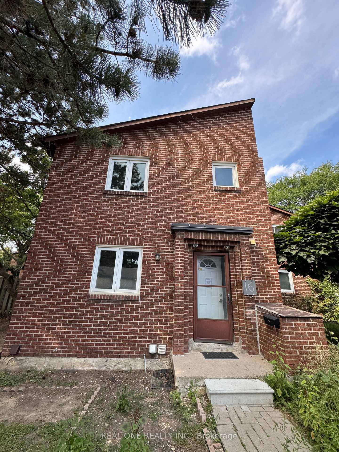 Property Photo: 72 Dusay Place 16 ON M1W 2N2