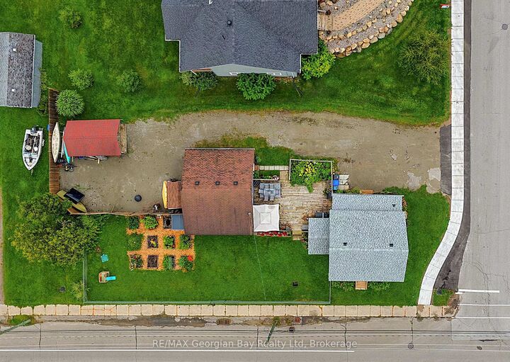 Property Photo:  154 Robert Street W  ON L9M 1P8 