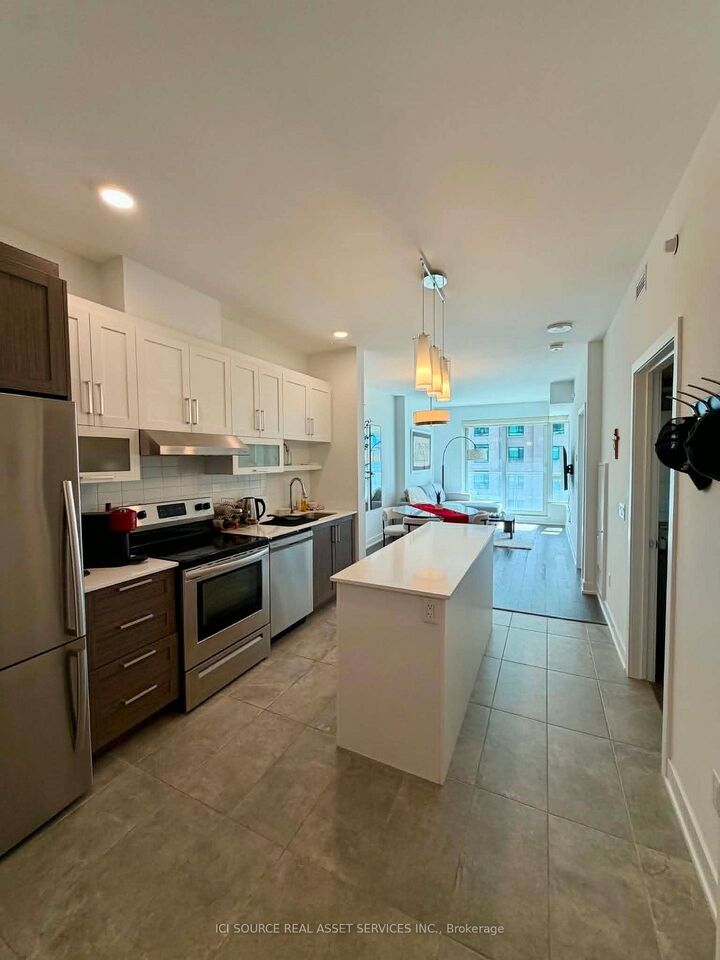 Property Photo:  200 Inlet Private 805  ON K4A 5H3 