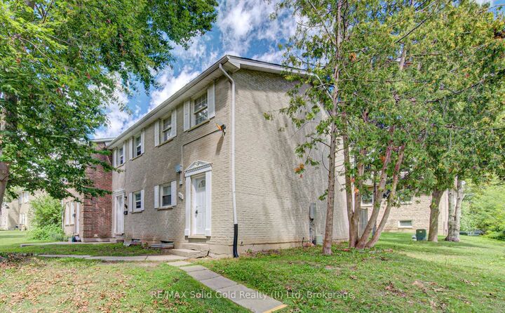Property Photo:  150 Westcourt Place  ON N2L 2R7 