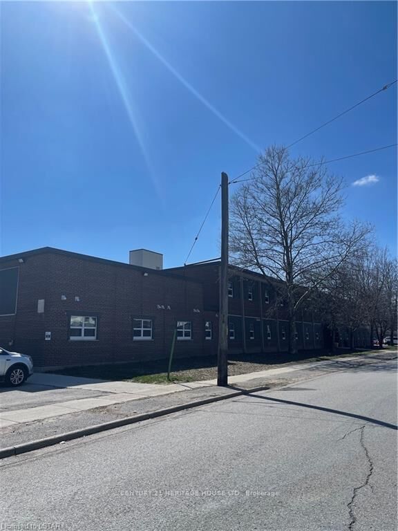 Property Photo:  50 Scott Street 110  ON N5P 1K6 