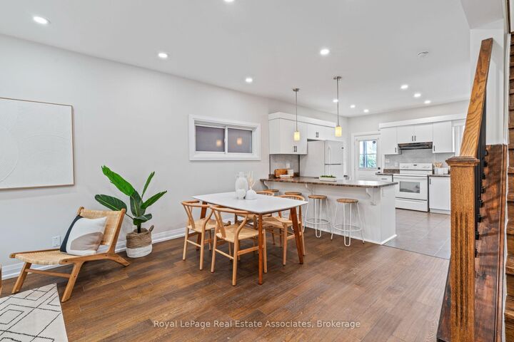 Property Photo:  23 Somerset Avenue Upper  ON L8L 2L4 