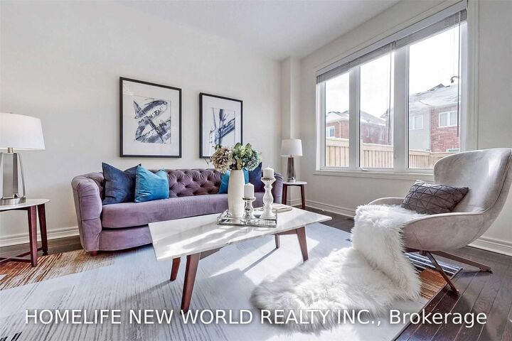 Property Photo:  162 Noah's Farm Trail  ON L4A 4P1 