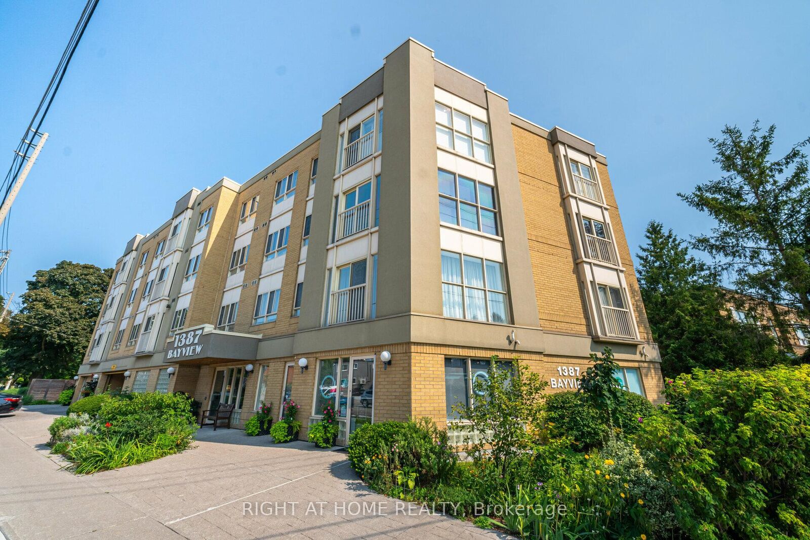 Property Photo:  1387 Bayview Avenue 306  ON M4G 3A5 