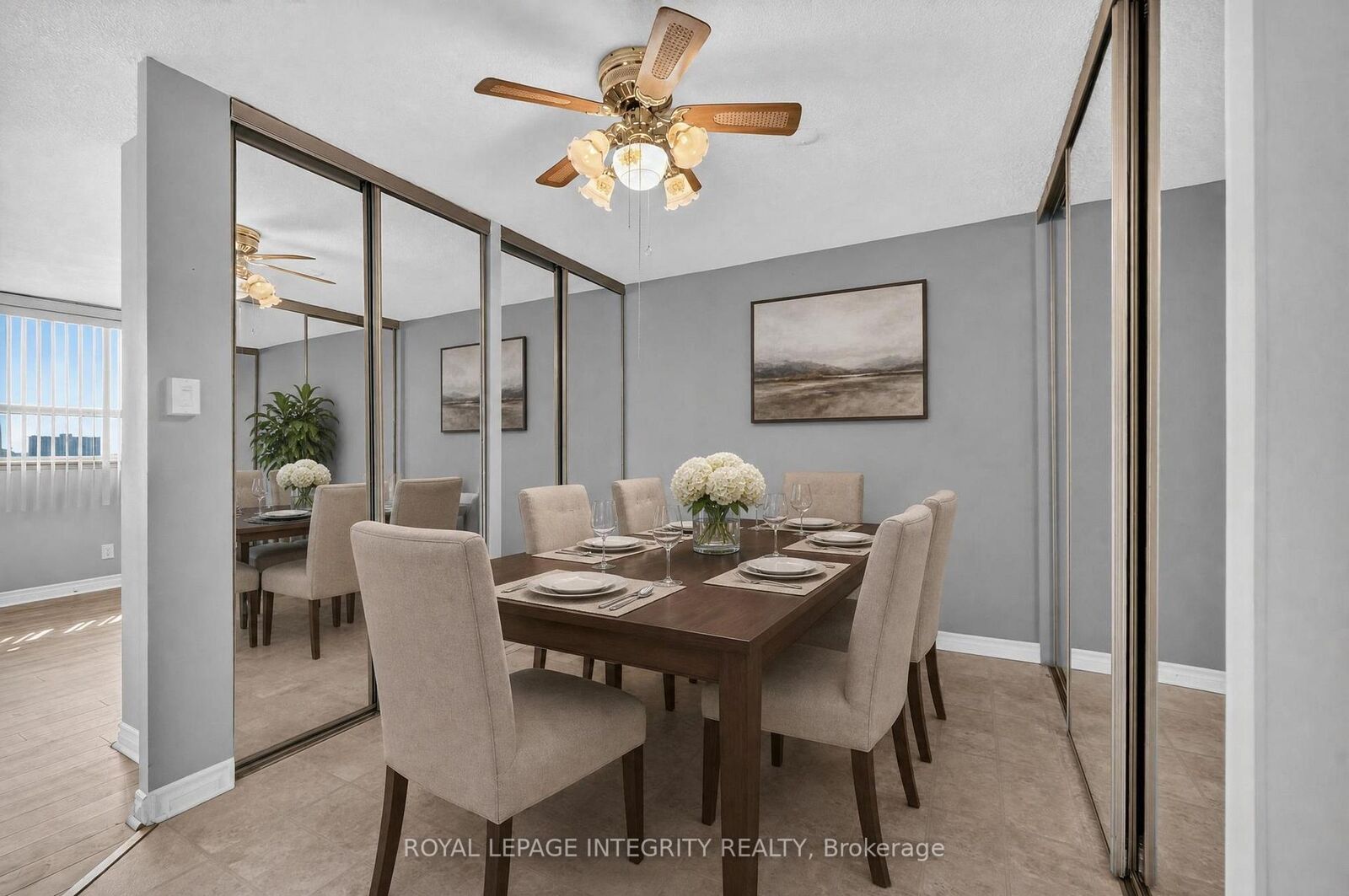 Property Photo:  555 Brittany Drive Ph8  ON K1K 4C5 