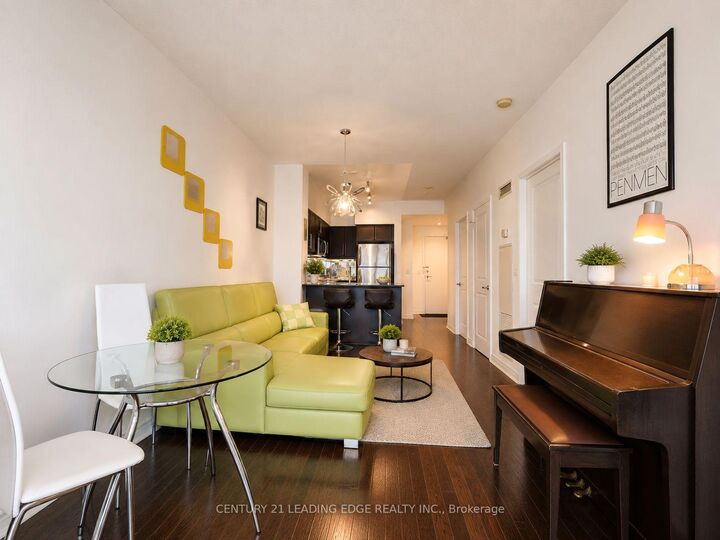 Property Photo:  2885 Bayview Avenue 404  ON M2N 3B4 