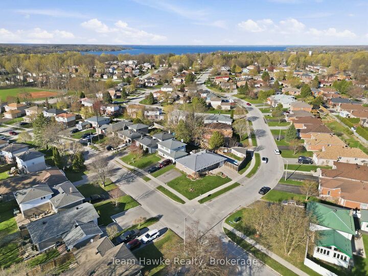 Property Photo:  958 Montreal Street  ON L4R 1H2 