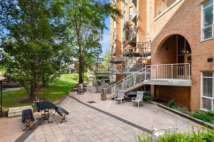 Property Photo:  1414 King Street E 207  ON N2G 4T8 