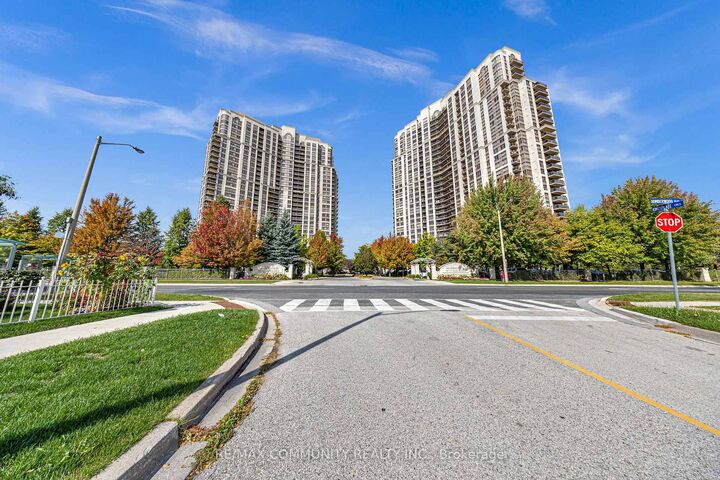 Property Photo: 710 Humberwood Boulevard 2808 ON M9W 7J5