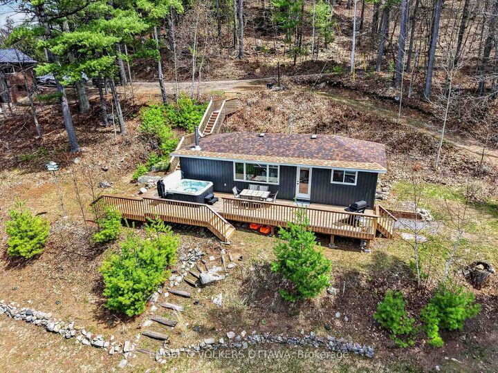 Property Photo:  119 Eagle Crest Trail  ON K0J 1H0 
