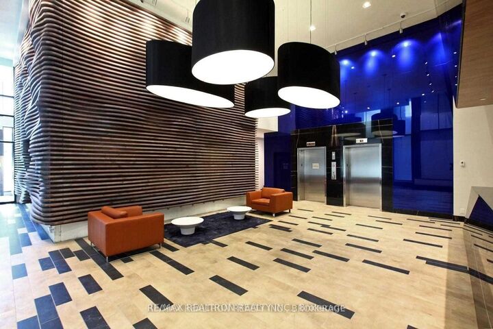 Property Photo:  111 Bathurst Street 1602  ON M5V 0M9 