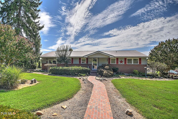 Property Photo: 104 Orchard Street TN 37745