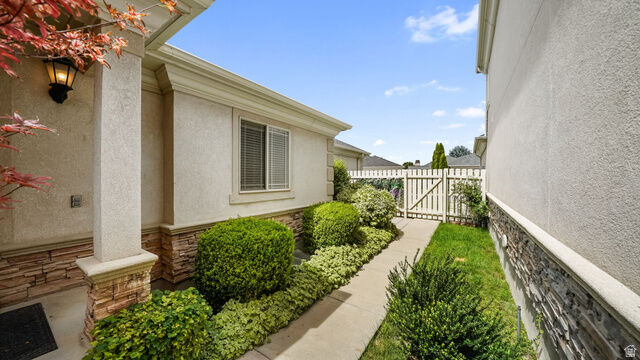 Property Photo: 1155 W Hollow View Way S UT 84084