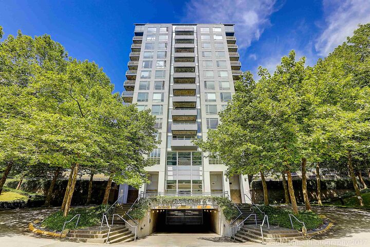 Photo de la propriété: 3061 E Kent Avenue North 1002 BC V5S 4P5