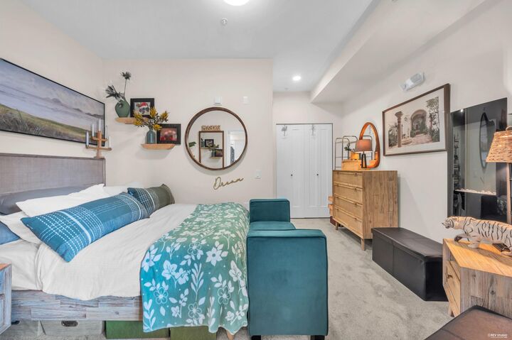 Property Photo:  12109 223 Street 225  BC V2X 5Y6 