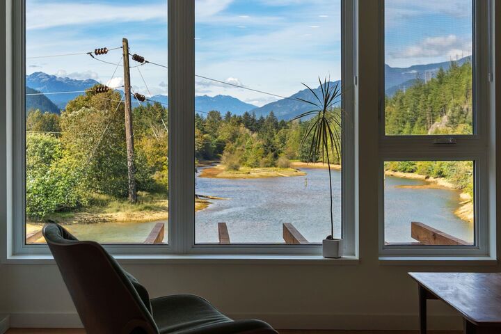 Property Photo:  1500 Scott Crescent 311  BC V8B 1G5 