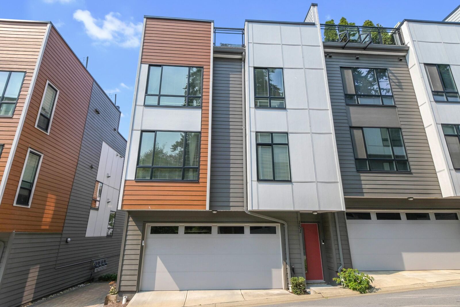 Property Photo: 16433 19 Avenue 151 BC V4A 9M5