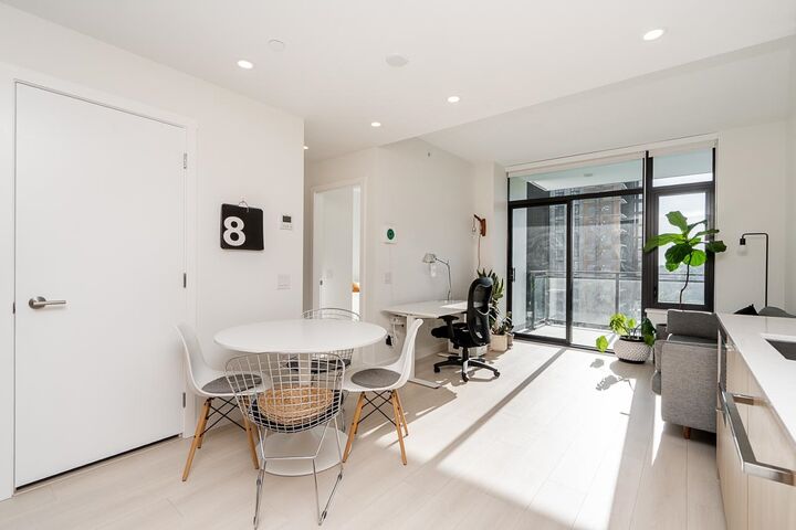 Property Photo:  626 Claremont Street 1603  BC V3J 0T1 
