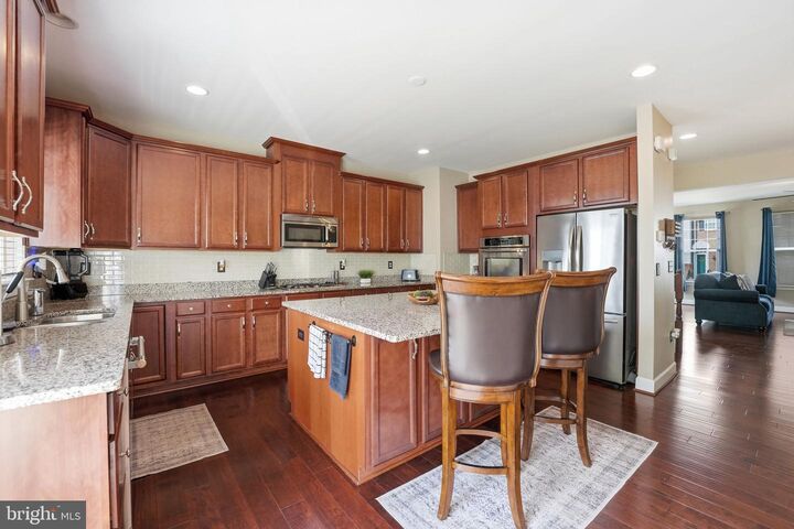Property Photo: 1711 Granville Court VA 22191