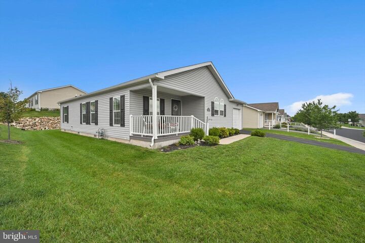 Property Photo:  25 Dawn Drive  PA 19518 