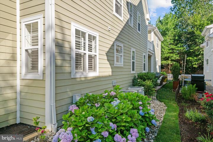 Property Photo: 820 Bay Ridge Avenue MD 21403