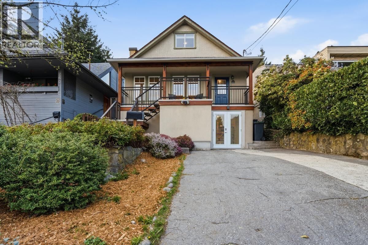 Property Photo: 272 East Osborne Road BC V7N 1M1